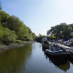 بيت للعطل Hausboot Stoeckte *