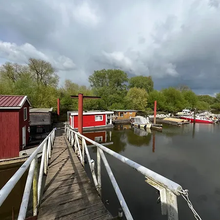 Hausboot Stoeckte Дом отдыха