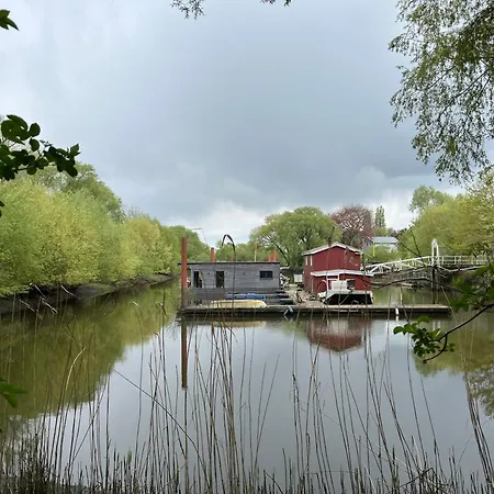 Hausboot Stoeckte Дом отдыха