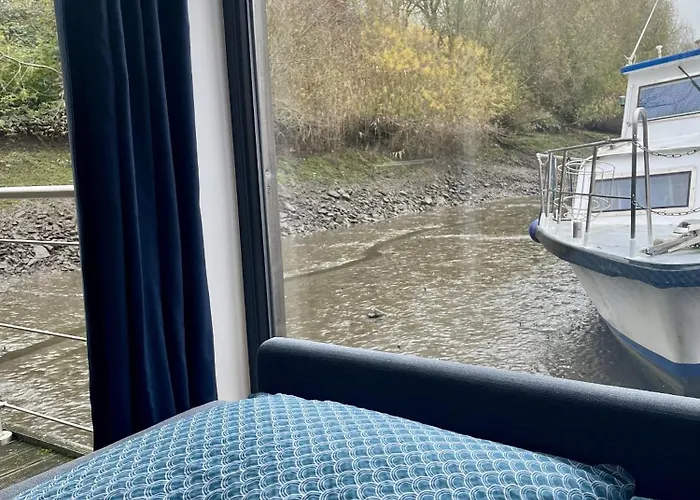 度假居 Hausboot Stoeckte