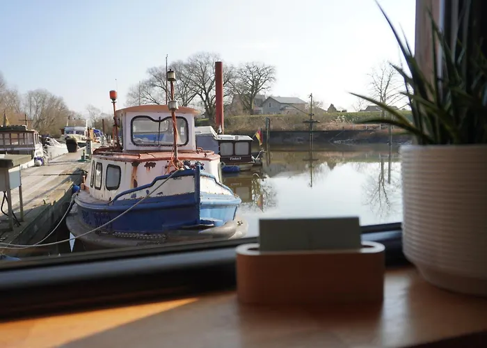 度假居 Hausboot Stoeckte