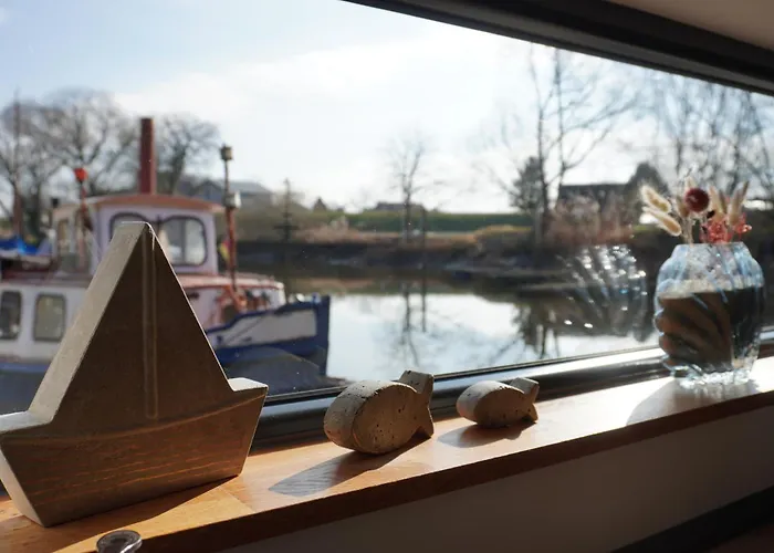 度假居 Hausboot Stoeckte *